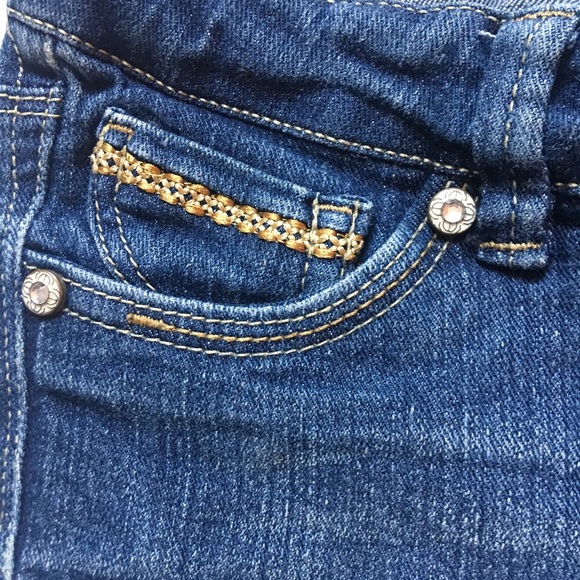 💙Girls Levi’s Bermuda Length Jean Shorts Sz 7💙 - Picture 4 of 7